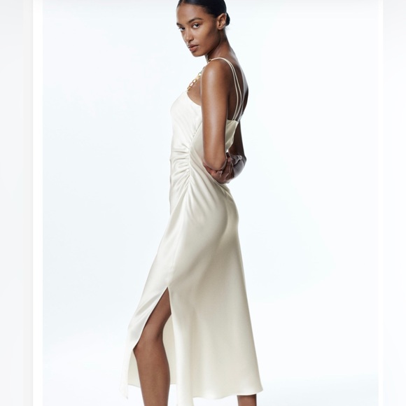 Zara dress - Picture 3 of 4